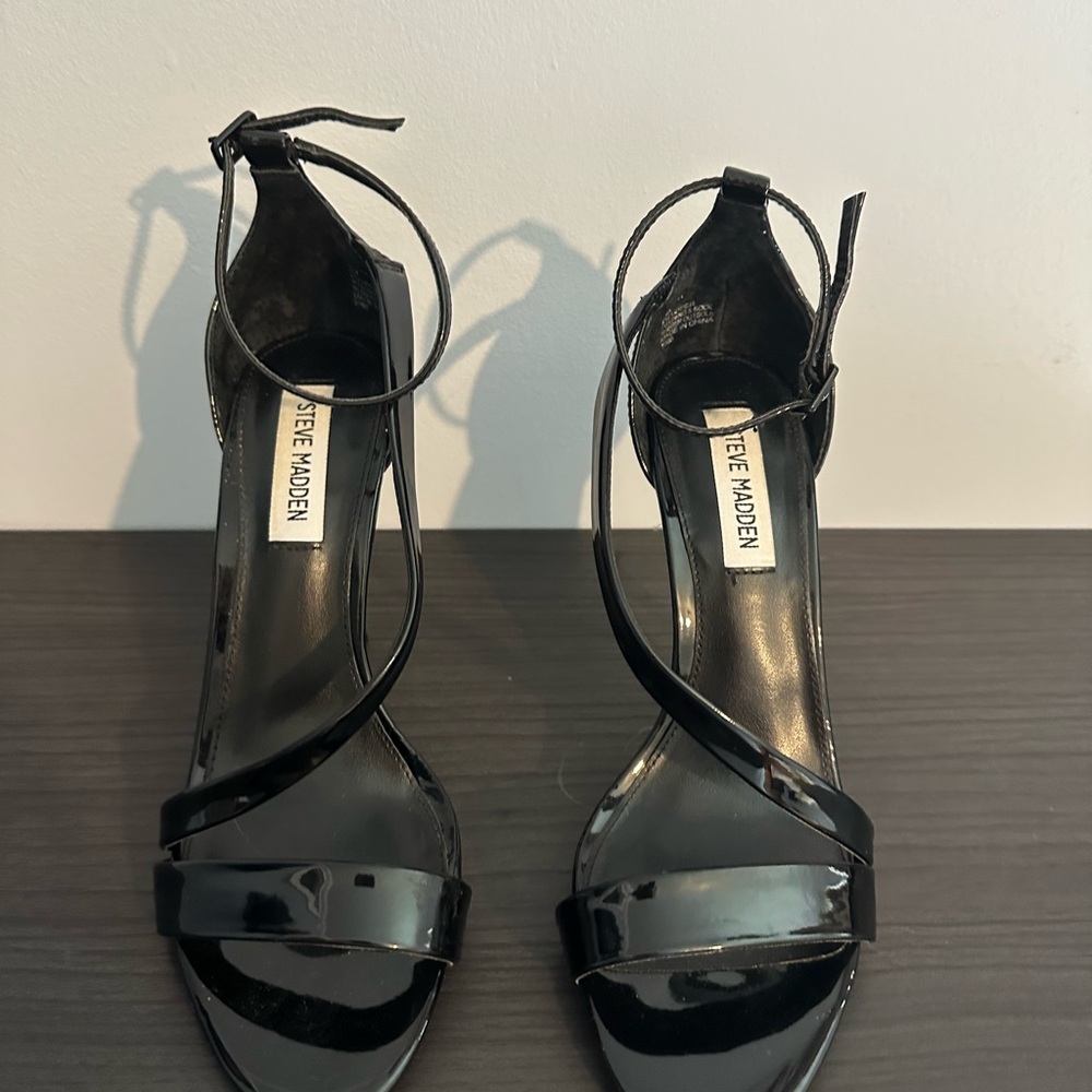 Steve Madden Glossy Black Heels
